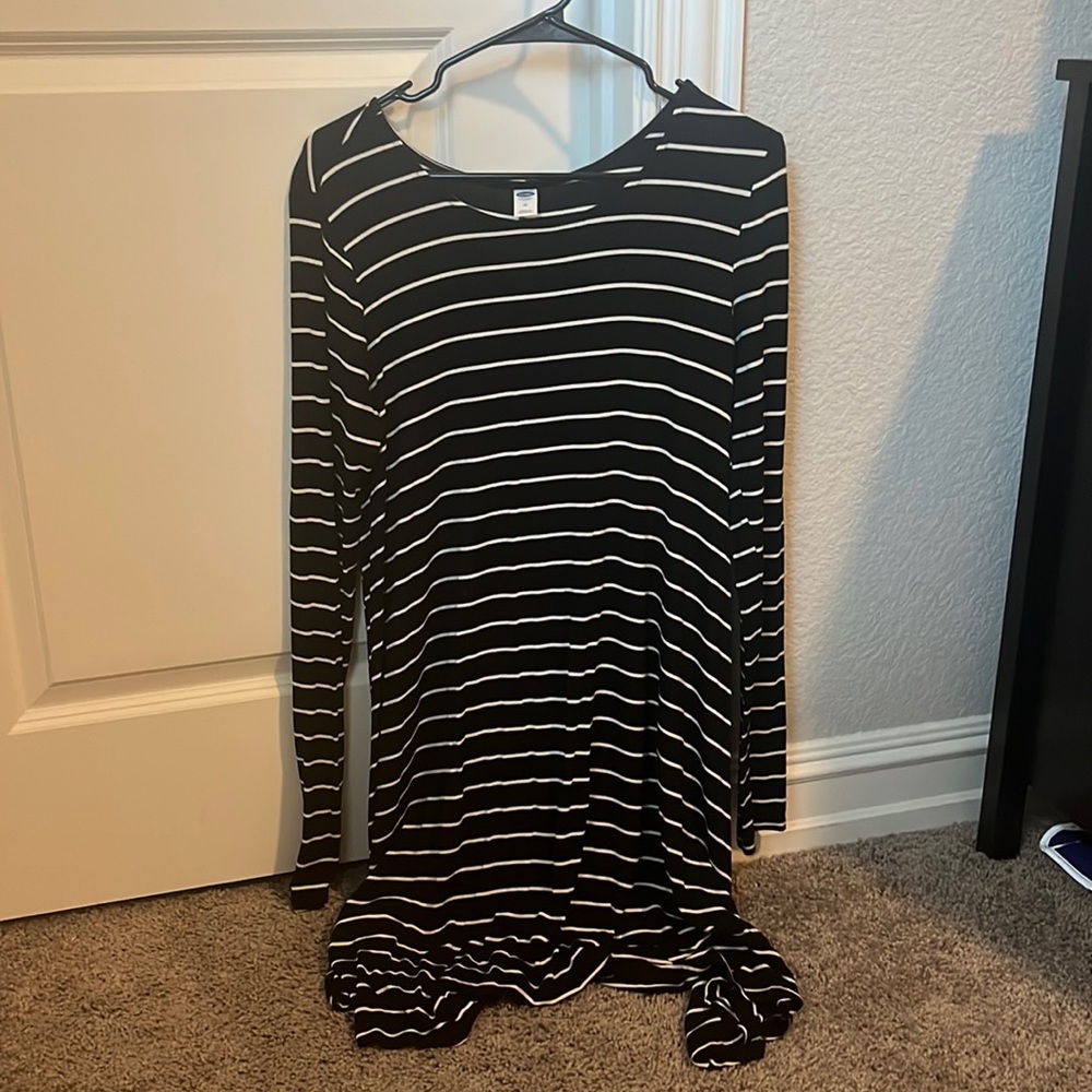 Old Navy black and white stripe dress